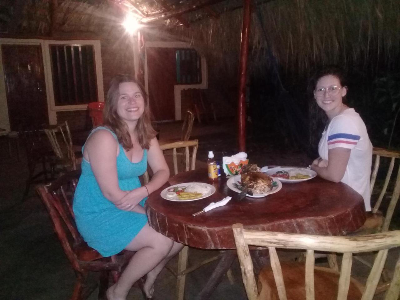 Bananas Guest House Private Room Altagracia Buitenkant foto